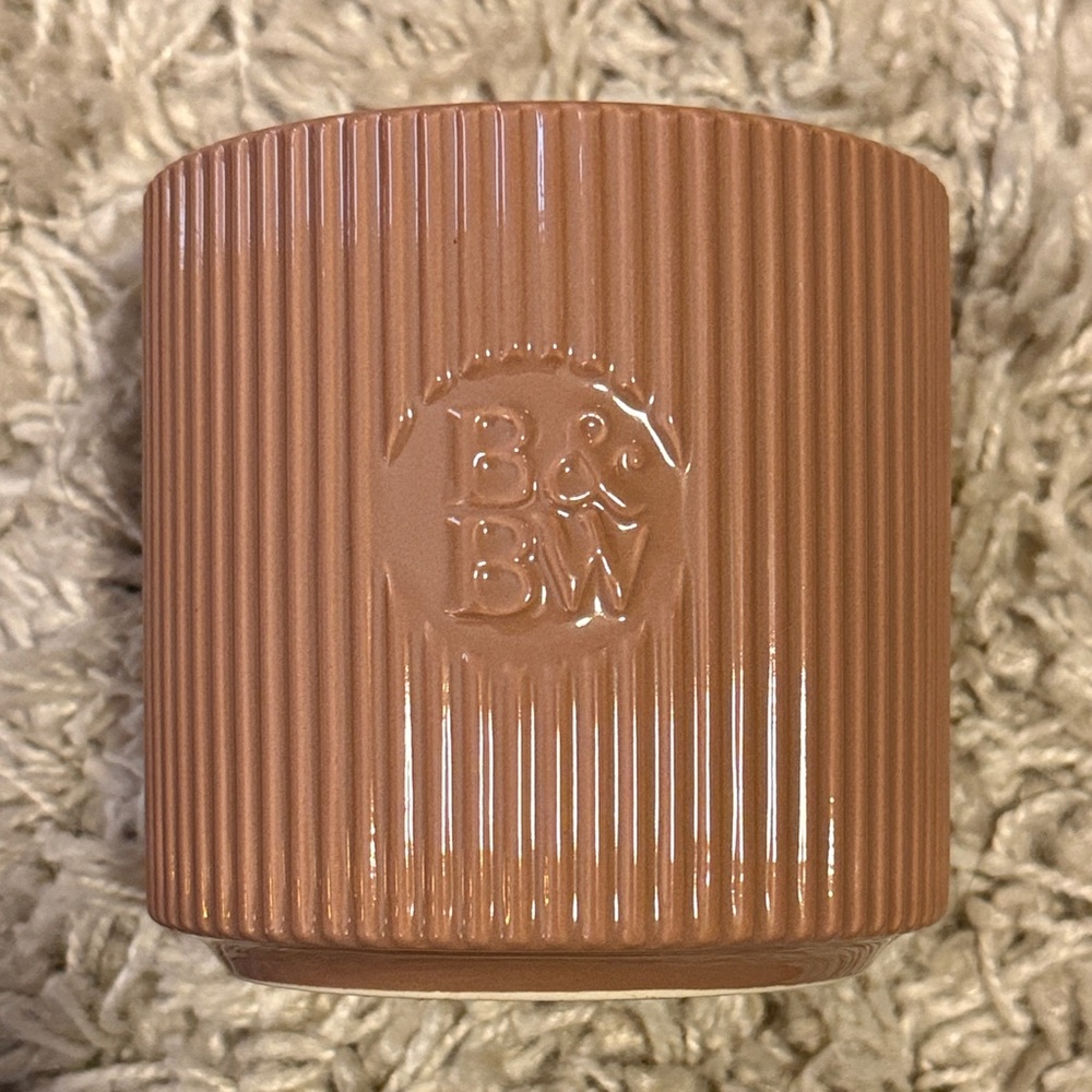 Bath and Body Works Frosted Cranberry 3-Wick Candle NWT